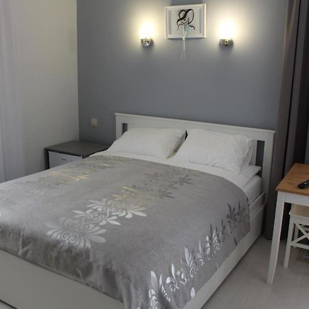 Scandi Hotel Makinsk Екстер'єр фото