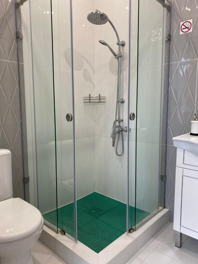 Scandi Hotel Makinsk Екстер'єр фото